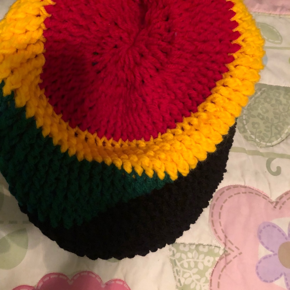 Knitted hat - Picture 5 of 5